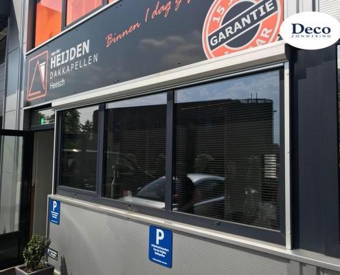 Verduisterend screen bij vd Heijden Dakkapellen | Deco Zonwering Verduisterend screen bij vd Heijden Dakkapellen | Deco Zonwering