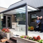 Deco zonwering Showroom buiten Deco zonwering Showroom buiten