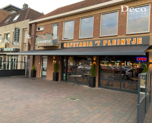 Knikarmscherm voor zonwering Heesch Knikarmscherm voor zonwering Heesch