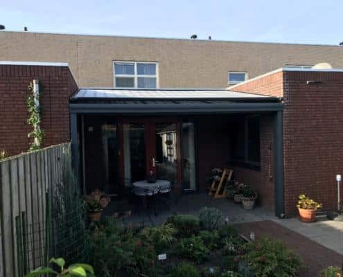 Zonwering onder een veranda Zonwering op een veranda