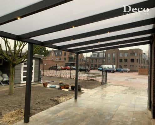 Terrasoverkapping Deco Zonwering Terrasoverkapping met dimbare led verlichting