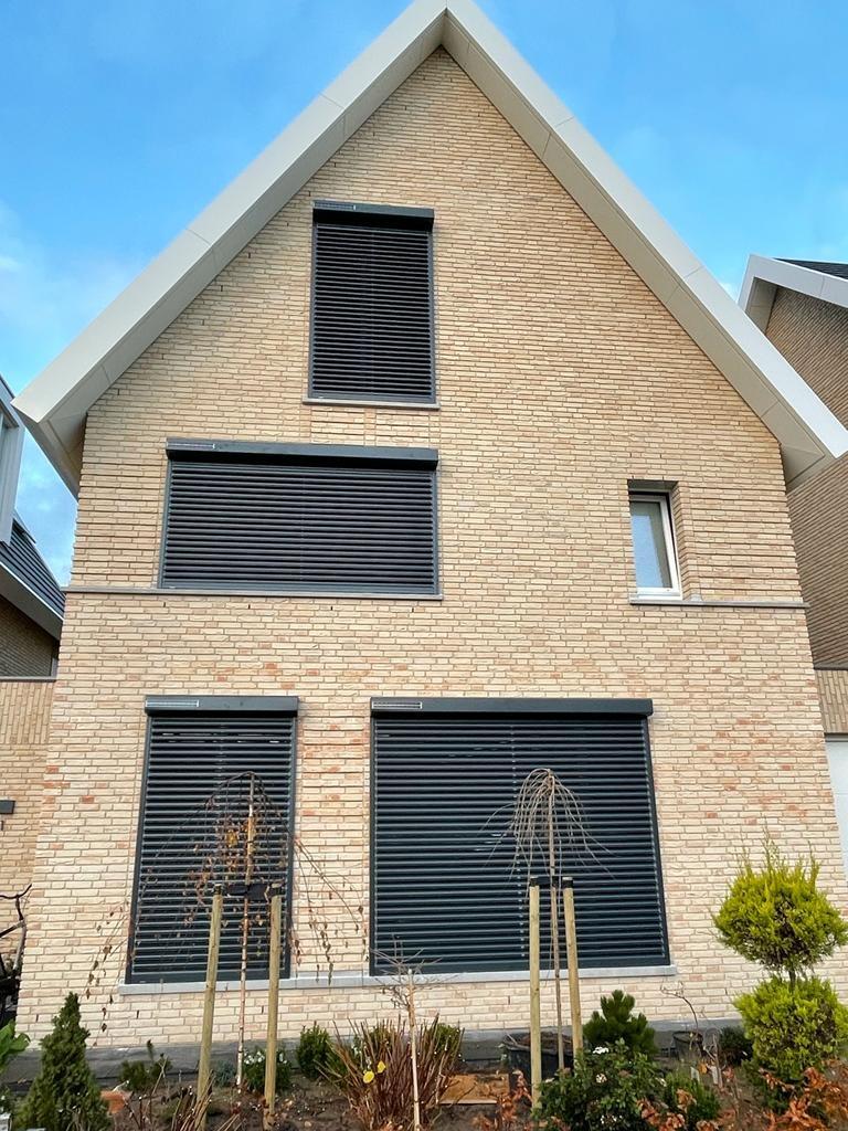 Solar rolluiken en solar jaloezie rolluiken - Oss