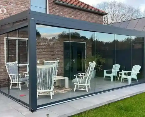 Onderhoudsarme Stobag Nyon aluminium overkapping met moderne uitstraling