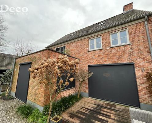 deco zonwering screens windvast antraciet Deco Zonwering plaatst windvaste Somfy Solar screens voor een woning in Ophemert