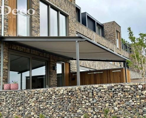 stobag-pergolino-terrasoverkapping-windbestendig-deco-zonwering Stobag Pergolino zonnescherm met Somfy automatisering, super windvast