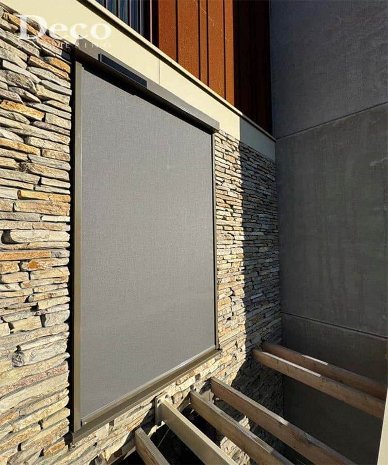 windvaste-screen-hof-van-heesch-solar-somfy Windvaste Somfy screens in zelfde ralkleur als kozijn