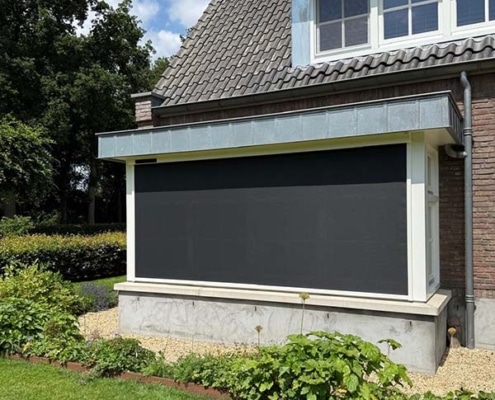 windvaste-solar-screen-somfy-vinkel windvaste zonwering in vinkel die niet opvalt