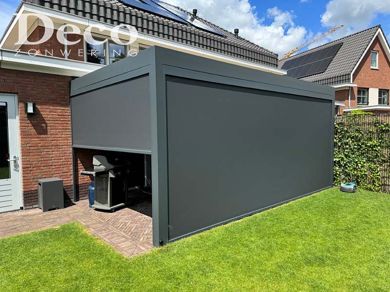 windichte-zipscreens-terrasoverkapping-stobag Windvaste zipscreens terrasoverkapping buitenruimte